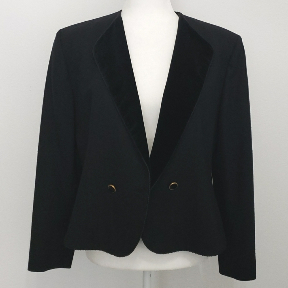PENDLETON WOOLEN MILLS 100% WOOL BLAZER WITH VELVET COLLAR, WOMEN'S: 14P, $65